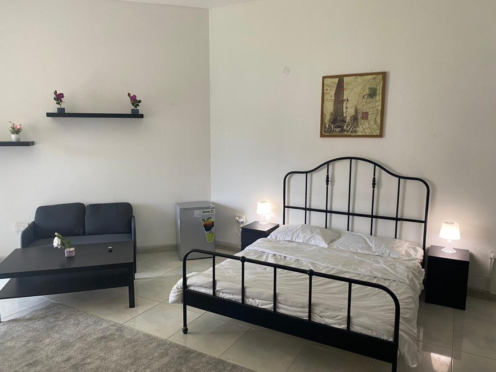 Guest house Comfortable Private In Compound Housing Dubai